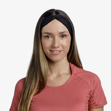 Load image into Gallery viewer, woman wearing black headband