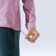 Load image into Gallery viewer, Wild Rye tighten string around hips
